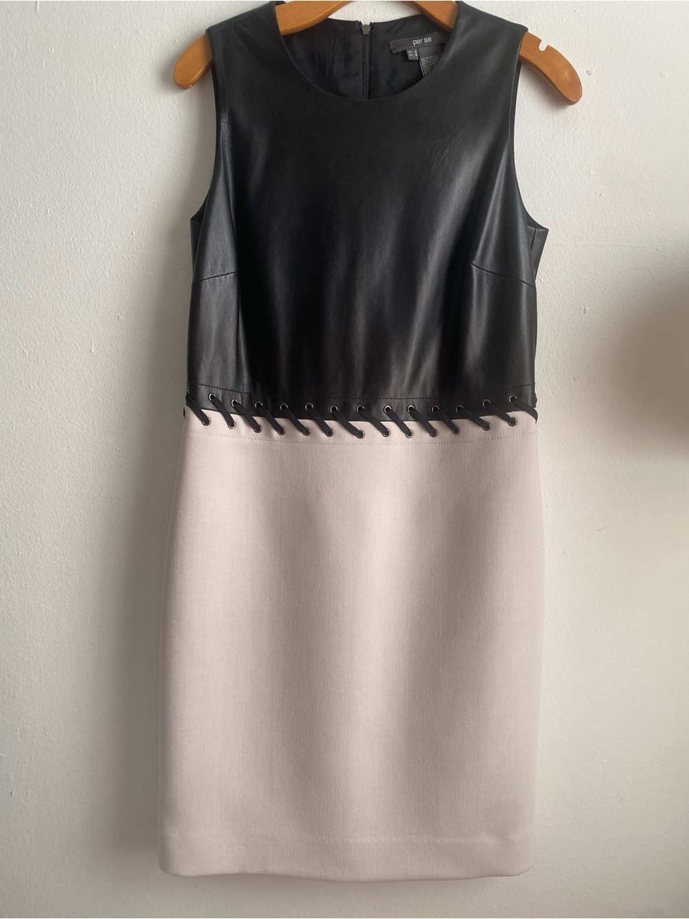 Per Se Black Leather & Wool Beige Sheath
Dress Lace Up Detail.